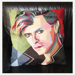 coussin-décoratif-david-bowie-4