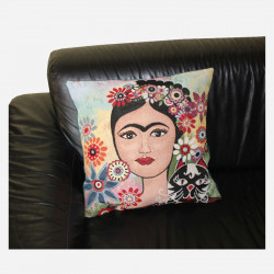 Coussin-décoratif-Frida-Khalo-et-son-chat-5